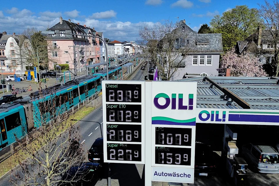 Iran Traži Naplatu Prolaza Kroz Hormuz — Sukob Sa Međunarodnim Pravilima I Rizici Po Globalnu Trgovinu