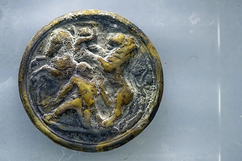 Spektakularno otkriće: Više od 1.000 rimskih predmeta izvučeno iz Jezera Nešatel