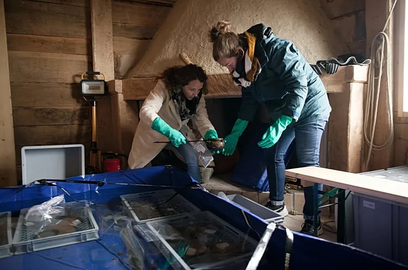 Spektakularno otkriće: Više od 1.000 rimskih predmeta izvučeno iz Jezera Nešatel