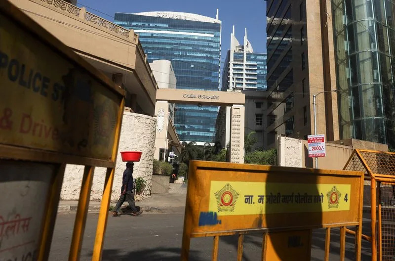 Asha Bhosle (92) Preminula U Mumbaiju — Legenda Bolivudske Muzike