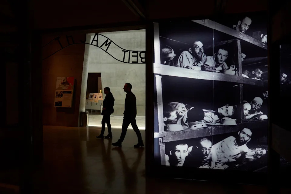 Marš života u Aušvicu i državna komemoracija u Jerusalimu — foto-galerija sećanja na Holokaust