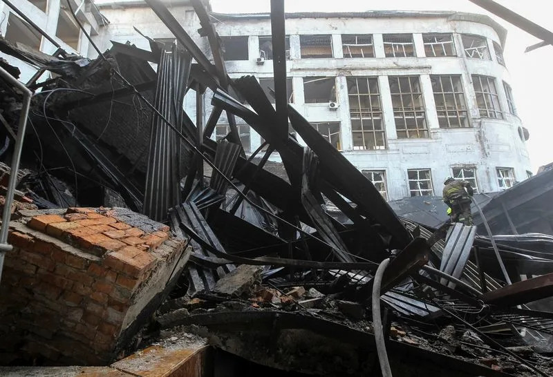 Rusija Lansirala Stotine Dronova i Raketa: Poginulo Dvoje, Više Gradova Pogođeno