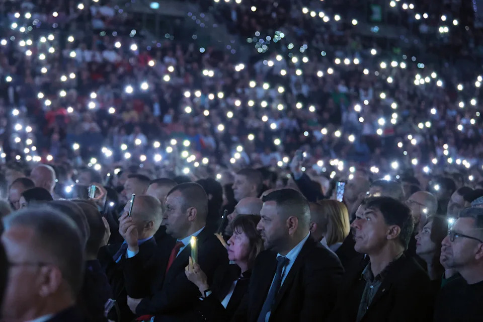 Pro‑Russian Ex‑President Rumen Radev Emerges As Frontrunner In Bulgaria’s Snap Election