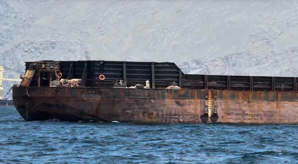 CBS News U Hormuškom Tjesnacu: Desetine Tankera U Čekanju — Prolaz Je Otvoren, Ali Ranjiv