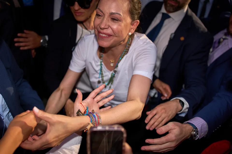 María Corina Machado Draws Thousands in Madrid, Declines Meeting With Spain’s Prime Minister