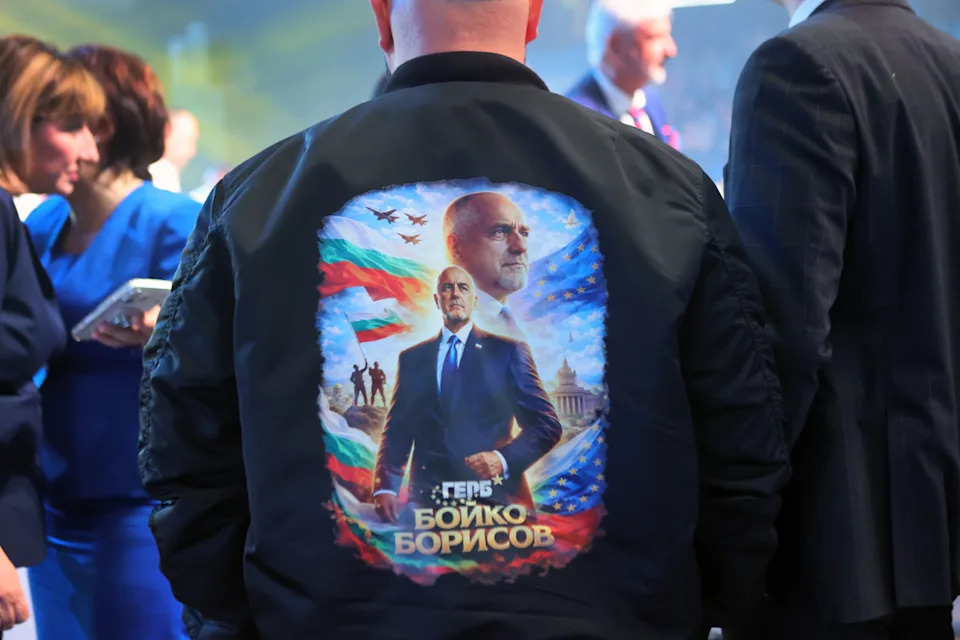 Osmi Izbori Za Pet Godina: Bugari Glasaju, Rumen Radev U Prednosti