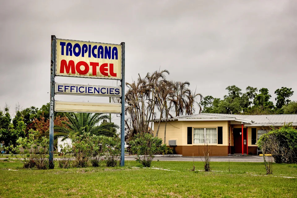 The Orange That Built Florida Is Dying — How HLB, Hurricanes and Development Collapsed the Citrus Industry