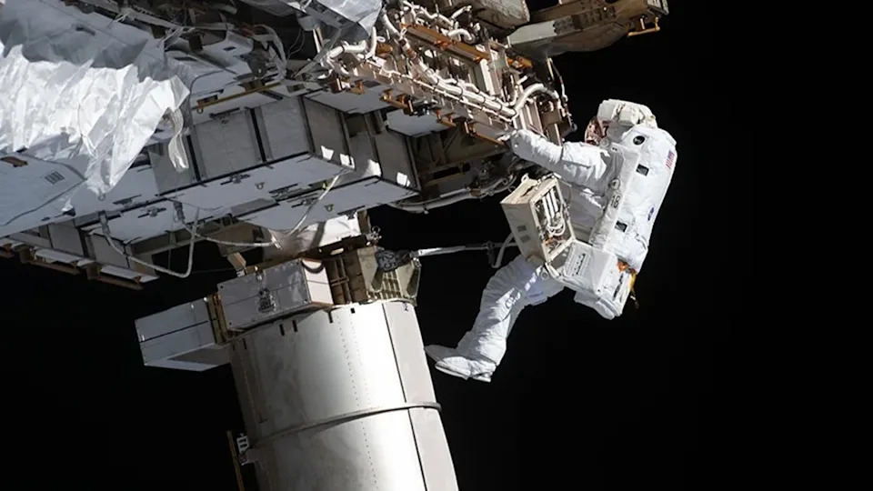 OIG Upozorava: Kašnjenje Skafandera Može Pomaknuti NASA-in Plan Sletanja Na Mesec Do 2031.