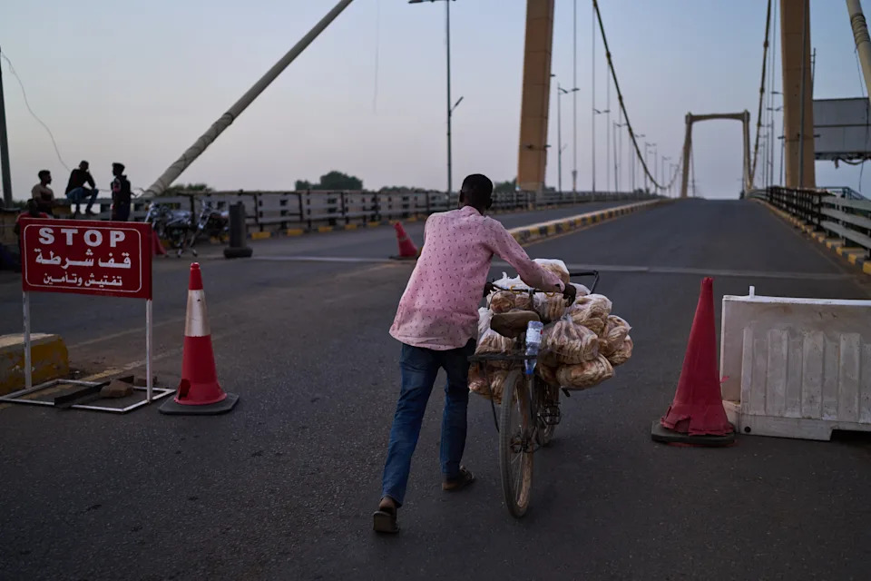 Sudan in Pictures: Daily Life and Resilience as War Enters Its Fourth Year