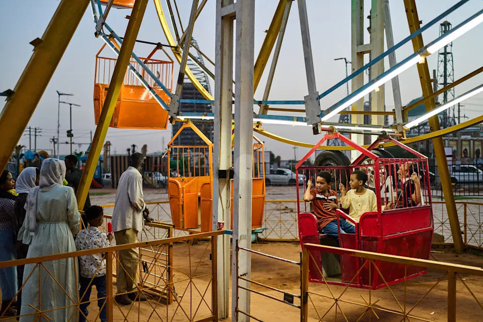 Sudan in Pictures: Daily Life and Resilience as War Enters Its Fourth Year