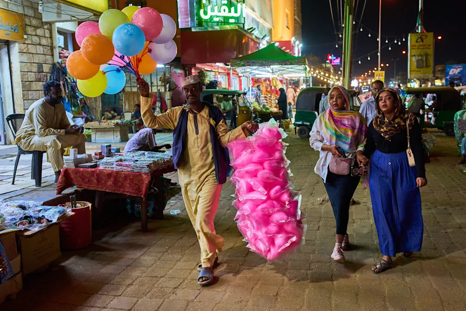 Sudan in Pictures: Daily Life and Resilience as War Enters Its Fourth Year