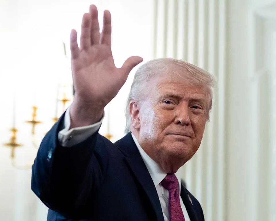 Trump Recites 2 Chronicles 7:14 in Oval Office Video for 'America Reads The Bible' Marathon