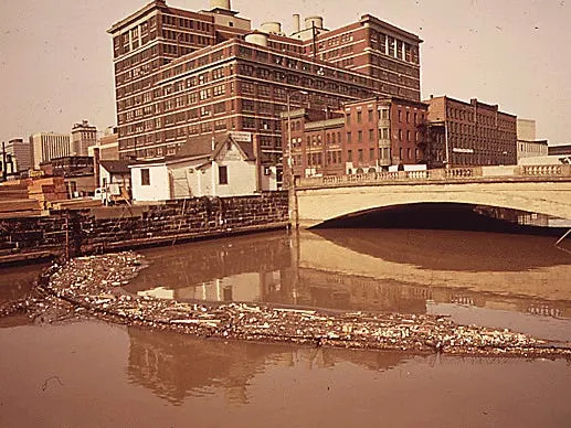 Before the EPA: Documerica Photos Reveal America's Smog, Sewage and the Laws That Changed Cities