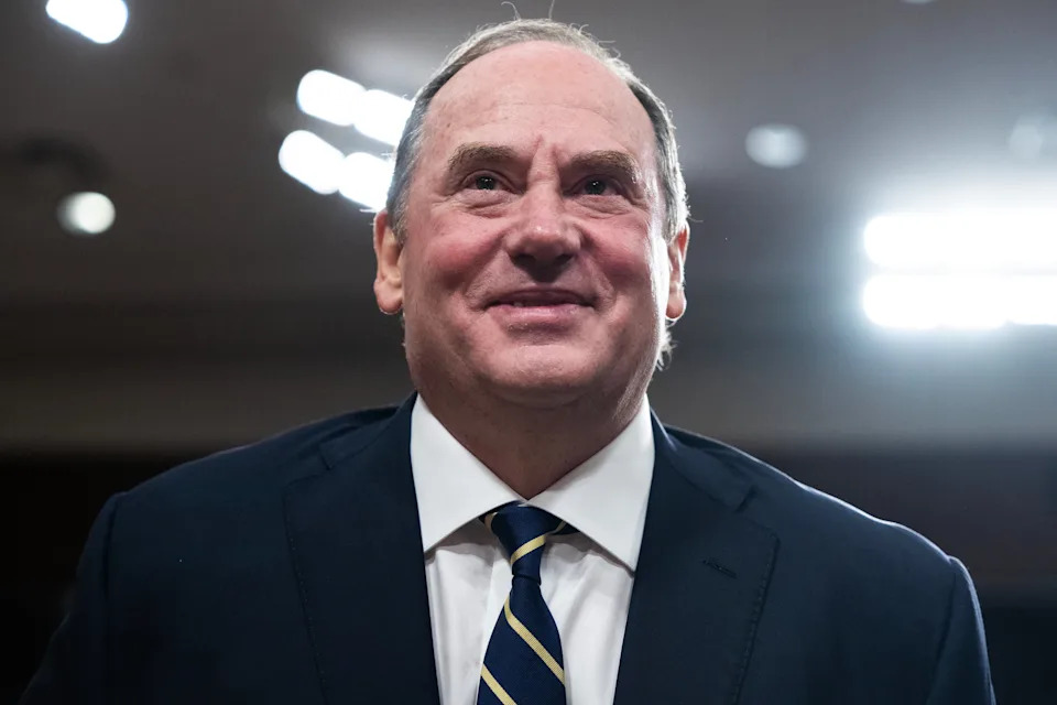 Pentagon Removes Navy Secretary John Phelan Amid Strait of Hormuz Standoff