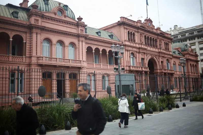 Argentina Blokirala Ulaz Novinarima U Casa Rosada Nakon Slučaja Pametnih Naočara