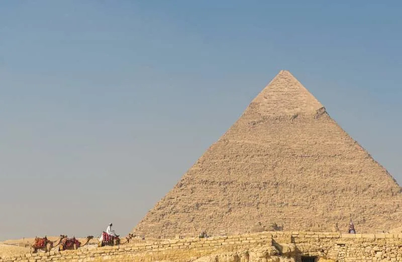 Nova studija: Spiralna rampa ugrađena u lice mogla je omogućiti izgradnju Velike piramide za ~20 godina
