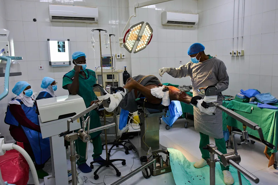 Hirurg Koji Je Održao Bolnicu Na Životu Na Liniji Fronta U Sudanu