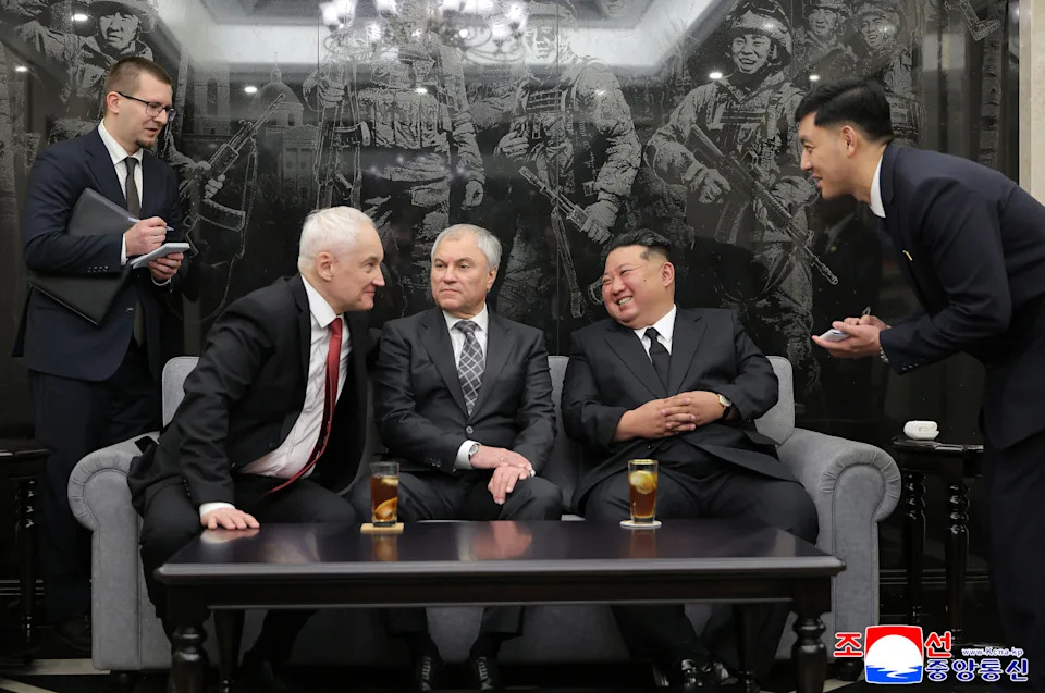 Severna Koreja Otvorila Memorijalni Muzej Za Poginule Vojnike Poslate U Rat Rusije I Ukrajine