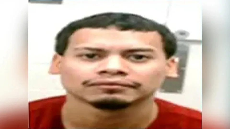 ICE Arrests 15 Noncitizens in Weekend Sweep, Citing Child Abuse, Kidnapping and Violent Crimes