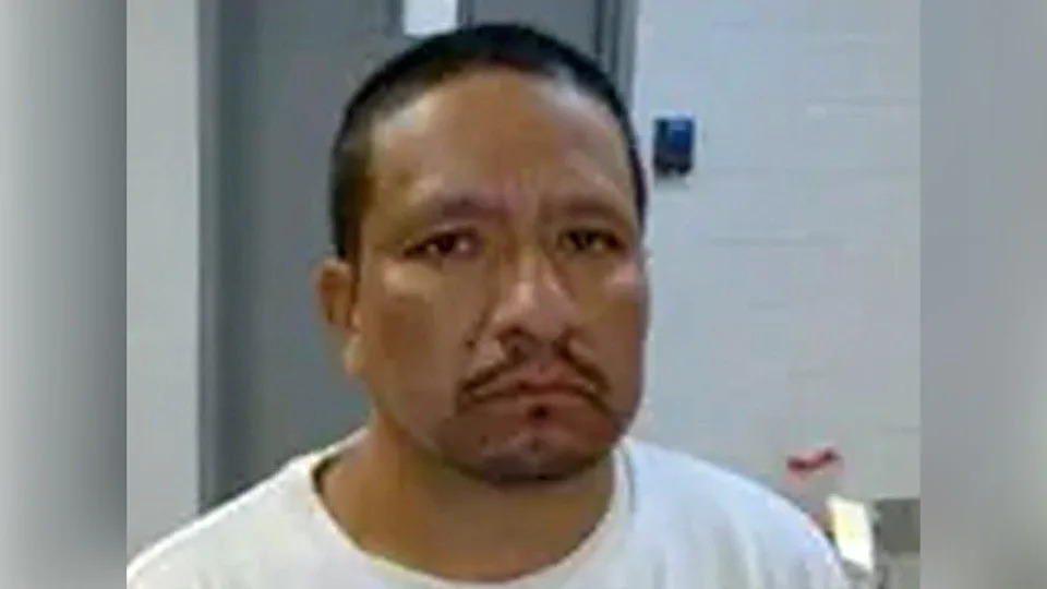 ICE Arrests 15 Noncitizens in Weekend Sweep, Citing Child Abuse, Kidnapping and Violent Crimes