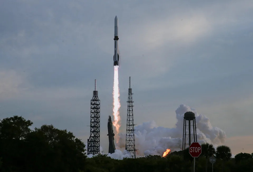 Blue Origin Korak Blizu Lansiranja Lunarog Landera: 