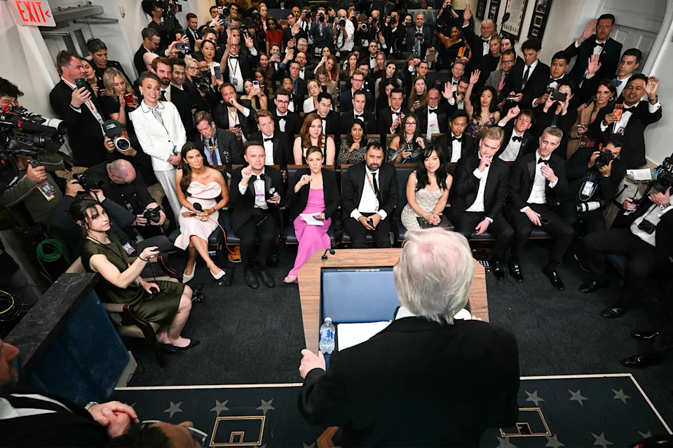 Chaos at the White House Correspondents’ Dinner: Armed Attacker Stopped Near Ballroom