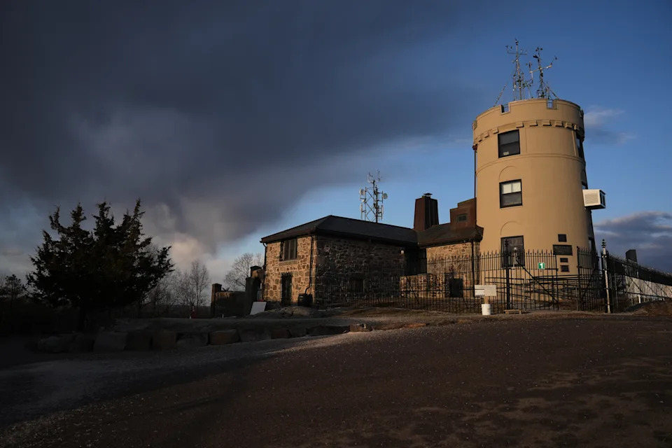 Blue Hill: Najstarija Američka Meteorološka Opservatorija Koja Ručno Beleži Klimu Već 141 Godinu