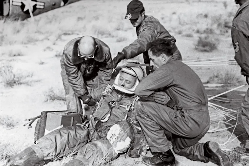 Joe Kittinger — Od Skoro Fatalnog Pada Do Rekorda Sa 102.800 Stopa