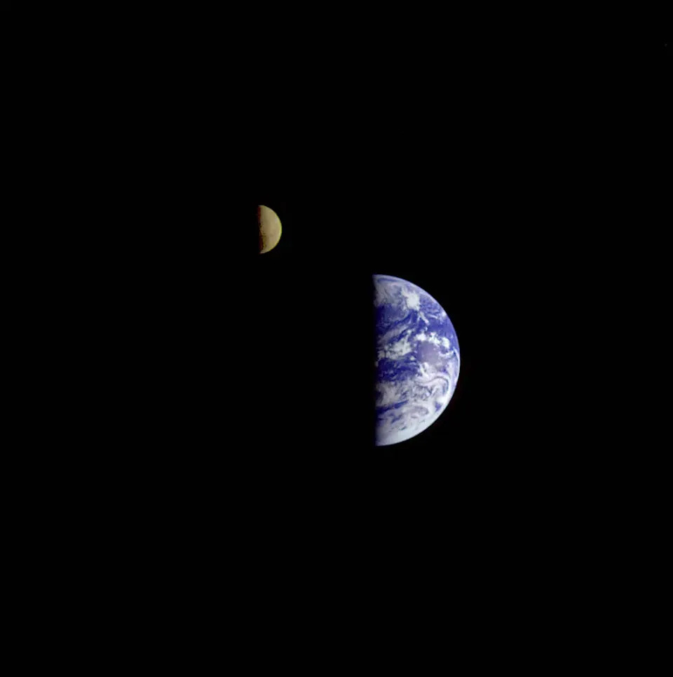 Dva rovera, dve strane Marsa: NASA objavila uporedne panorame Curiosity i Perseverance