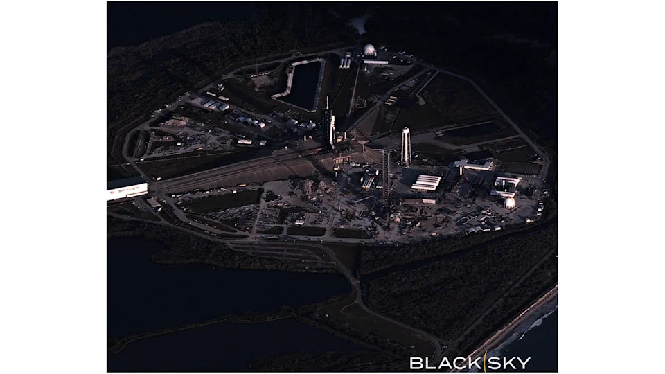 Falcon Heavy Ponovo U Vazduhu — Impresivne Satelitske Fotografije Lansiranja
