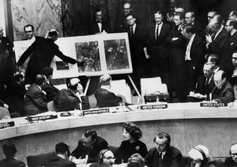 Kako pomorske blokade oblikuju sukobe: Od Hormuškog moreuza do Gaze i Biafre