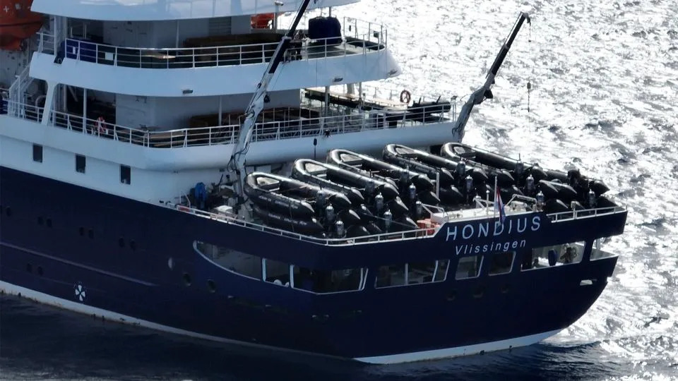 Tri Putnika Preminula, Više Osoba Boluje Nakon Sumnje Na Hantavirus Na Kruzeru MV Hondius