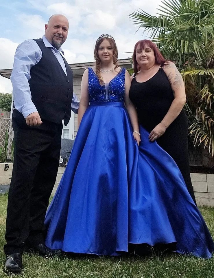 Teen With Epilepsy Dies After Seizure Triggers Cardiac Arrest; Family Raises SUDEP Awareness