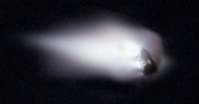 Pogledajte gore! Eta Aquariidi — meteorski roj Halleyjevog kometa dostiže vrhunac 5. maja 2026.