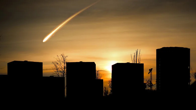 What Happened When a Meteor Rattled Northeast Ohio — 4 Common Meteor Myths, Debunked