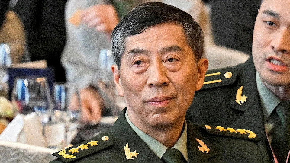 Si Đinpingova Antikorupcijska Ofanziva: Bivši Ministri Odbrane Wei Fenghe i Li Shangfu Dobili Suspendovane Smrtne Kazne