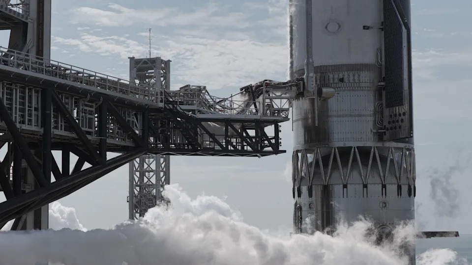 SpaceX Natočio Gorivo u Starship V3 i Postavio Rekord Visine — Debi V3 Pred Let 12