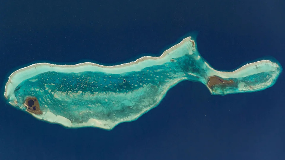 Srebrni „sunglint” prekriva Havaje dok uragan Kiko očarava satelit