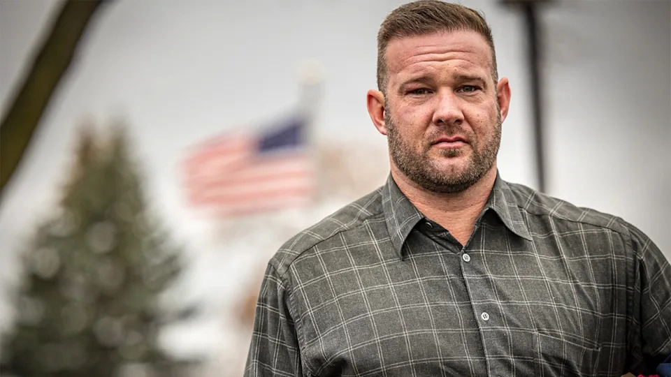 Minnesota Senate Race: Former Navy SEAL Sees GOP Opening Amid Fraud Scandal and ‘Stolen Valor’ Claims