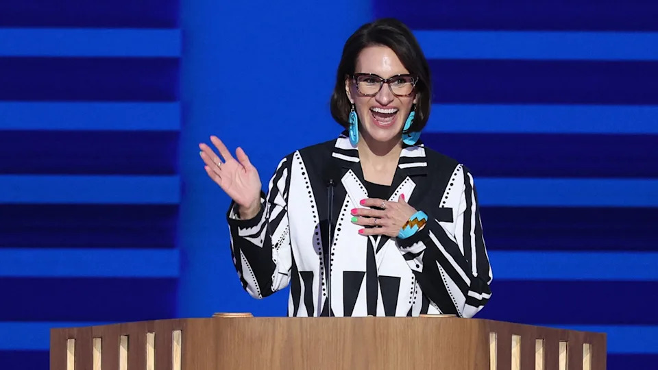 Minnesota Senate Race: Former Navy SEAL Sees GOP Opening Amid Fraud Scandal and ‘Stolen Valor’ Claims