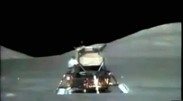 Maketa Blue Moon MK2 Postavljena u Johnson Space Centeru — Pripreme Astronauta Za Artemis Se Intenziviraju
