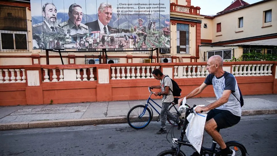Raúl Castro: Moć Iza Prestola — Kako Ostaje Uticajan Nakon Povlačenja