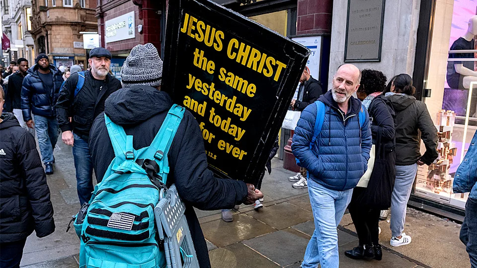U.K. Pastor Arrested While Street-Preaching in Watford; Faces Public-Order Probe Over Remarks About Islam