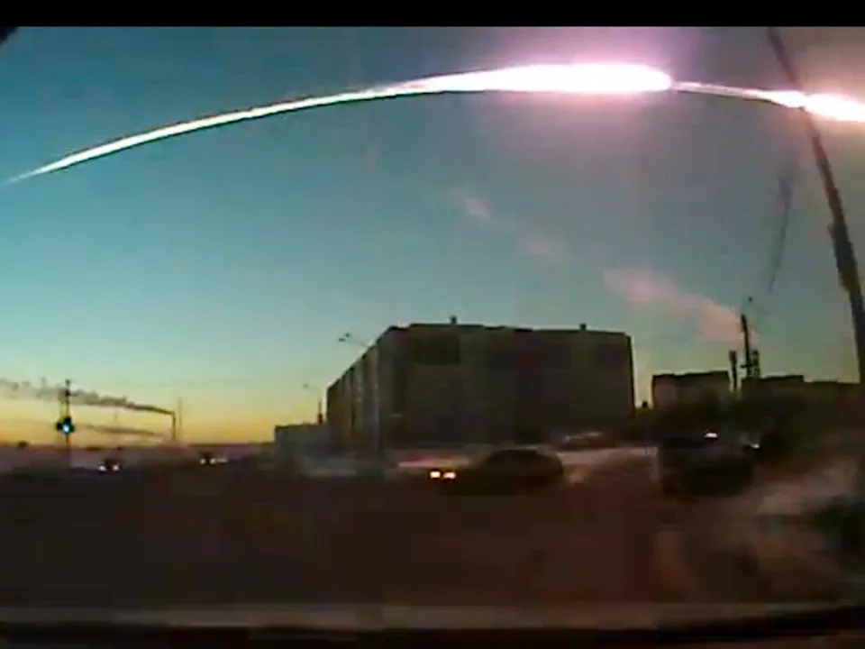 Asteroid Veličine Plavog Kita Proćiće Pored Zemlje 18. maja — Kako i Gde Ga Posmatrati