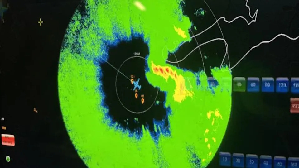 Prognoze Uragana Sve Bolje — Ali Budžetski Rezovi Prete NOAA-i i Bezbednosti Obalnih Zajednica