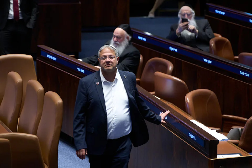 Izrael Počinje Deportovati Stotine Aktivista Flotile Ka Pojasu Gaze, Sporni Snimci Izazivaju Proteste