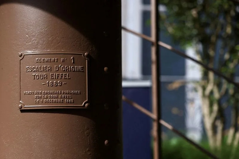 Piece of History: 14-Step Section of Eiffel Tower Staircase Sells for €450,160 in Paris