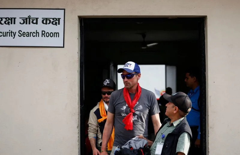 Kenton Cool Po 20. Put Na Everestu; Dvoje Indijskih Planinara Poginulo, Sezona Pet Žrtava