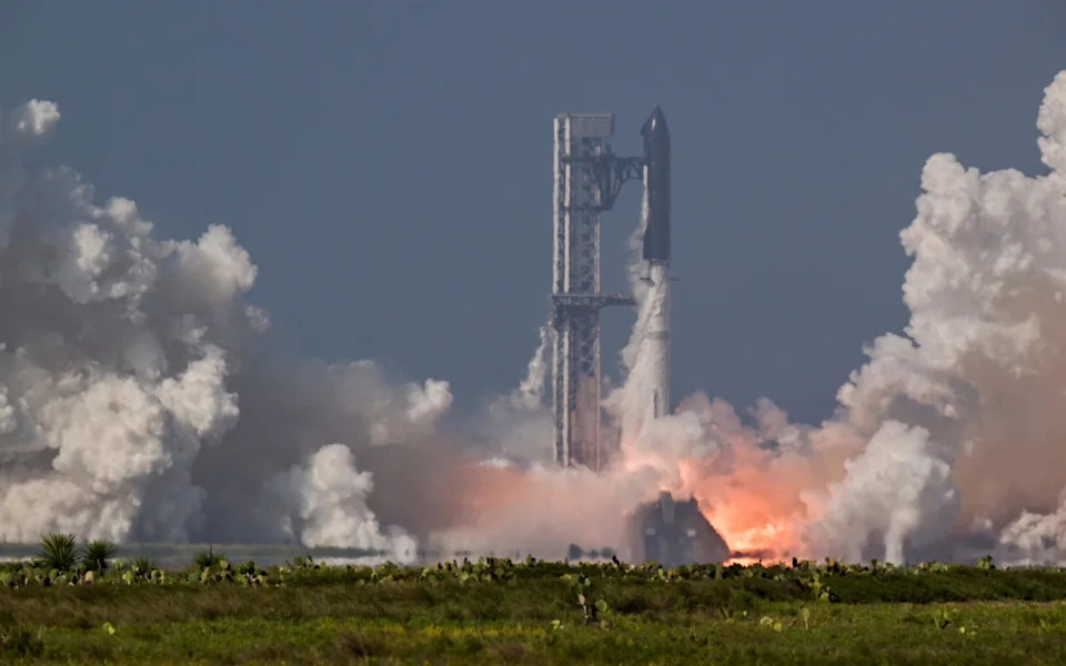 SpaceX Uspešno Lansirao Starship V3 — Drugi Stejdž Sleteo U Indijski Okean, Super Heavy U Zalivu Amerike