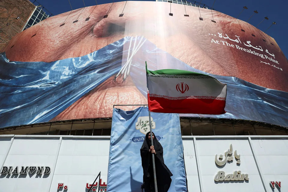 SAD i Iran Na Rubu Dogovora: Hormuz, Nuklearni Rokovi i Talas Pogubljenja